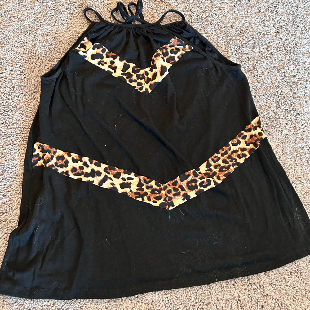 Keyhole halter top